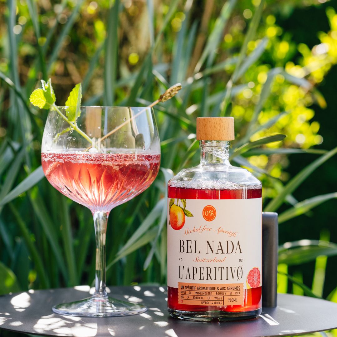 
                  
                    Alcohol-free spritz non alcoholic aperitif, made in switzerland, grapefruit flavour with rose, lavender and rosemary. Natural ingredients, low in sugar
                  
                